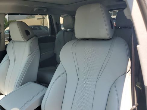 Certified 2026 Acura MDX w/ Technology Package FWD image 18