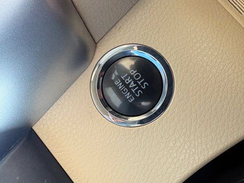 Used 2016 Toyota Highlander XLE FWD image 30