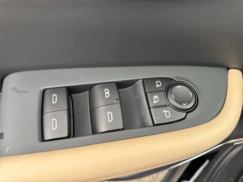 New 2026 Buick Enclave Preferred w/ Power Package image 19