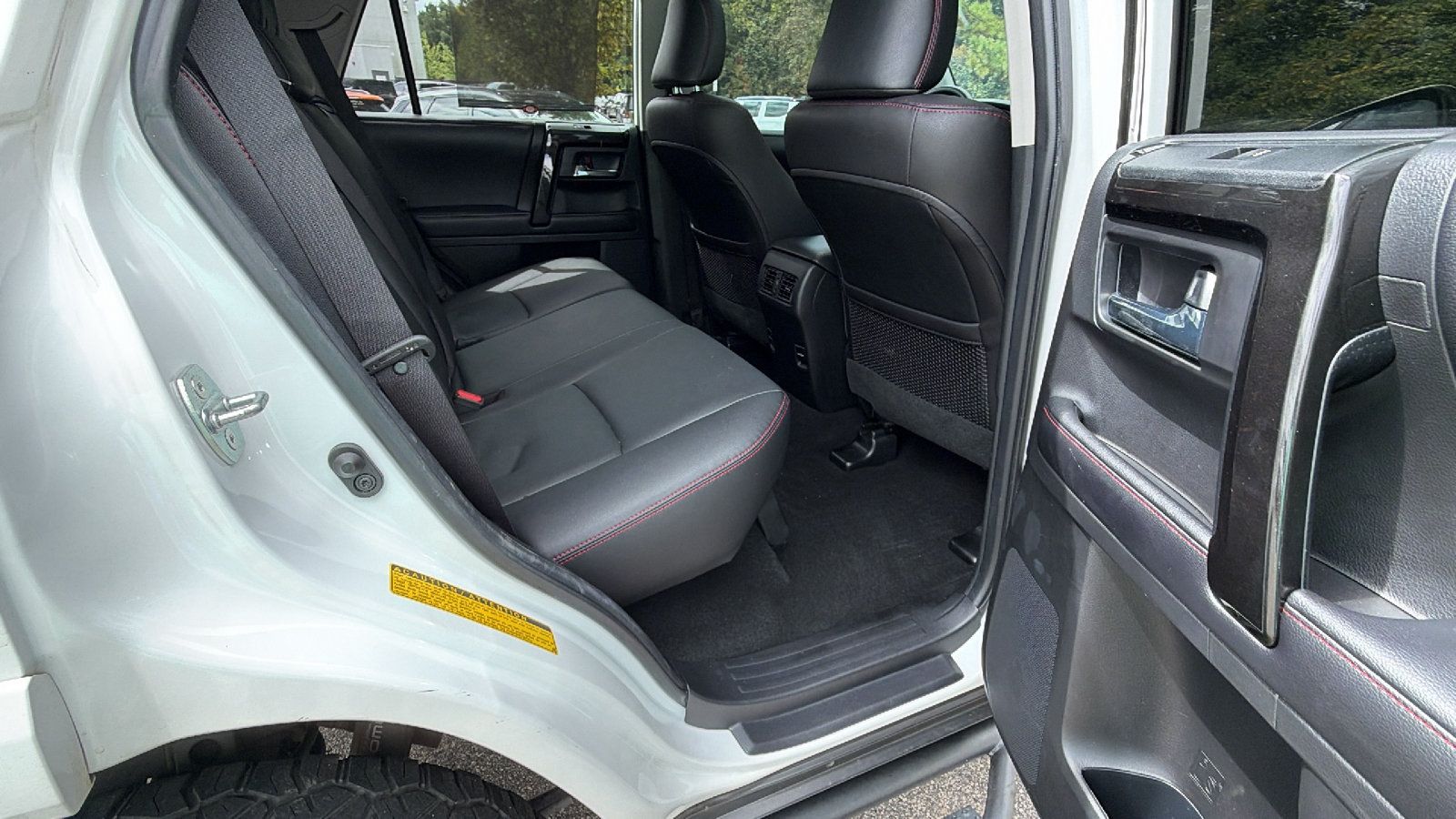 Used 2018 Toyota 4Runner TRD Off-Road Premium AWD/4WD image 22