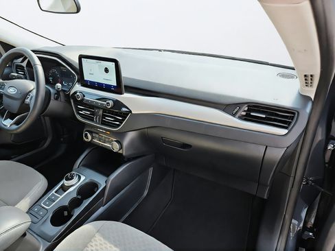 Used 2022 Ford Escape SE w/ SE Sport Appearance Package FWD image 24