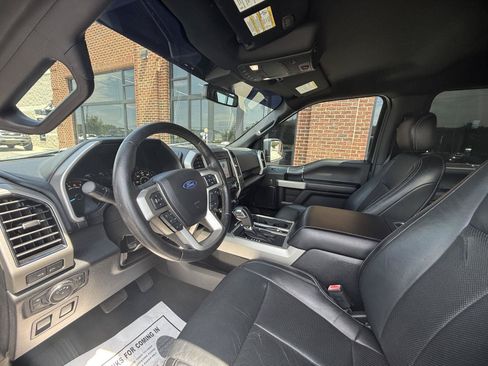 Used 2019 Ford F150 Lariat RWD image 17