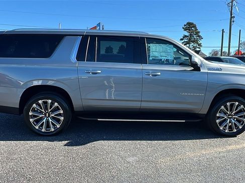 New 2026 Chevrolet Suburban High Country w/ Sun And Tow Package image 4