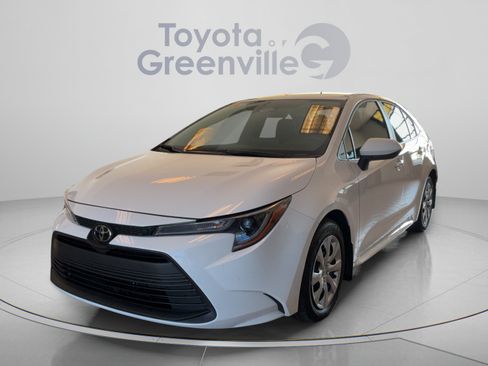 Used 2026 Toyota Corolla LE FWD image 1