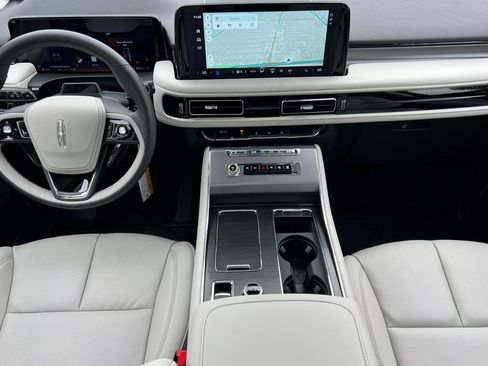New 2025 Lincoln Aviator Premiere w/ Equipment Group 101A image 11