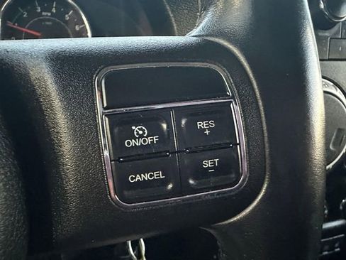 Used 2011 Jeep Wrangler Unlimited Sahara w/ Dual Top Group image 19