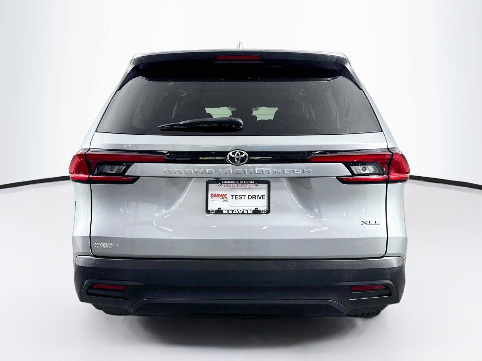 Certified 2025 Toyota Grand Highlander FWD image 12