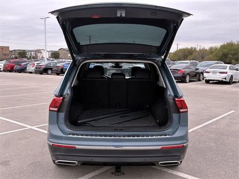 Used 2019 Volkswagen Tiguan SEL Premium image 37