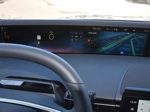 New 2026 Lincoln Nautilus Reserve image 25