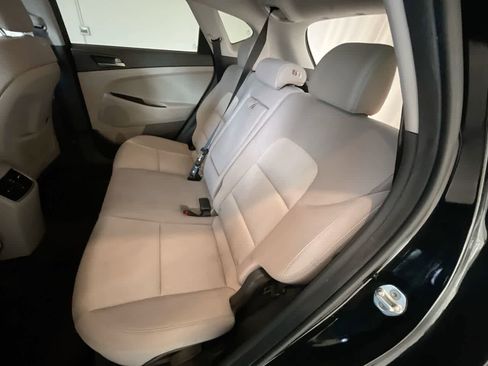 Used 2017 Hyundai Tucson Sport image 21