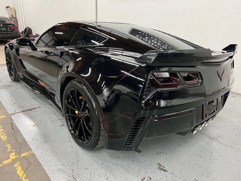 Used 2017 Chevrolet Corvette Grand Sport RWD image 3