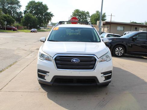 Used 2019 Subaru Ascent Premium AWD/4WD image 3