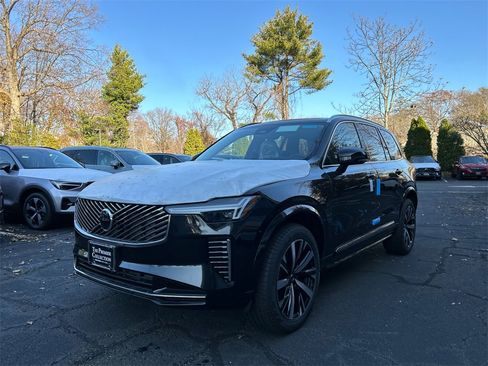 New 2026 Volvo XC90 B5 Core image 5