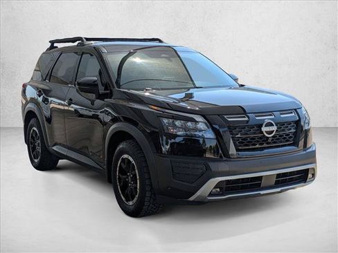 Used 2024 Nissan Pathfinder Rock Creek AWD/4WD image 3