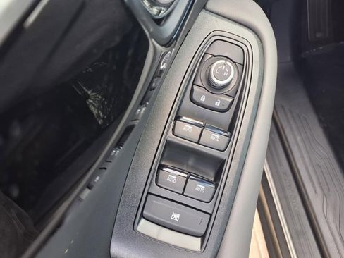 Certified 2025 Subaru Outback Onyx Edition image 18