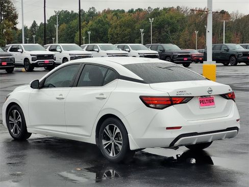 Used 2021 Nissan Sentra SV image 4