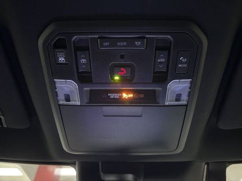 Used 2024 Toyota Tundra Platinum image 27