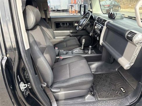 Used 2007 Toyota FJ Cruiser Base image 9