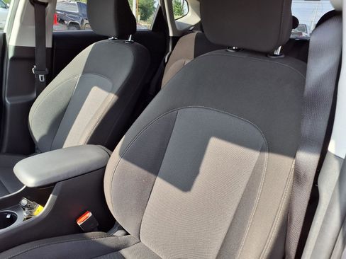 Used 2025 Hyundai Kona SEL image 14