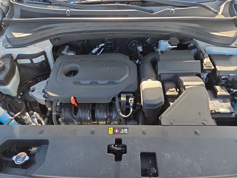 Used 2019 Hyundai Santa Fe SE image 34