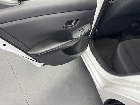 Used 2024 Nissan Sentra S image 35