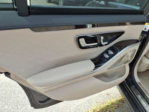 Used 2024 Mercedes-Benz S 580 4MATIC Sedan image 23