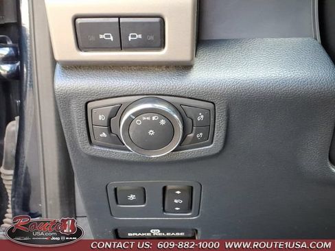 Used 2022 Ford F250 Lariat w/ Lariat Ultimate Package AWD/4WD image 25