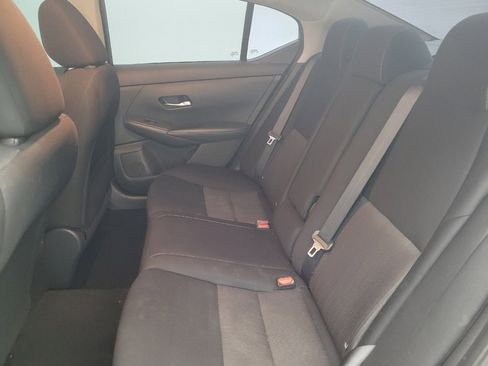 Used 2022 Nissan Sentra SV FWD image 18