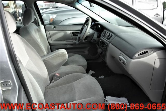 Used 2006 Ford Taurus SE FWD image 8