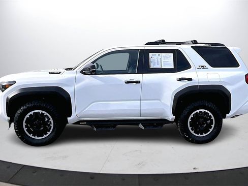 Used 2025 Toyota 4Runner TRD Off-Road Premium image 6