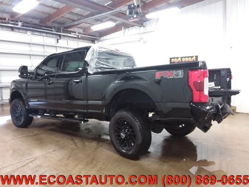 Used 2019 Ford F350 Lariat w/ Lariat Ultimate Package image 6
