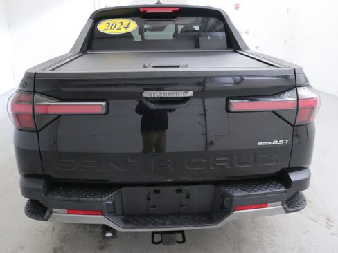 Used 2024 Hyundai Santa Cruz Limited image 7