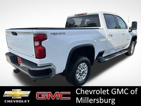 Used 2021 Chevrolet Silverado 2500 LT w/ Convenience Package AWD/4WD image 3