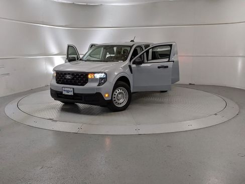 New 2026 Ford Maverick XL image 12