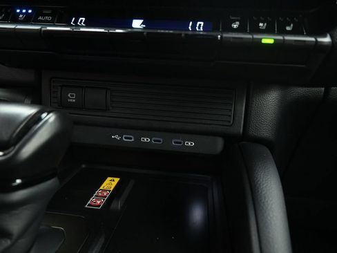 Used 2025 Toyota Land Cruiser w/ Premium Package AWD/4WD image 15