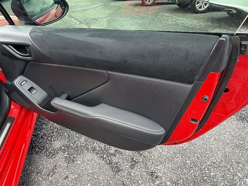 Used 2022 Toyota GR86 Premium RWD image 15