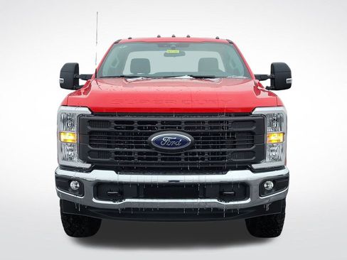 New 2026 Ford F250 4x4 Regular Cab Super Duty image 3