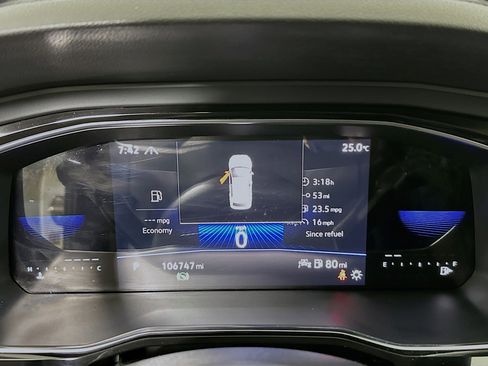 Used 2023 Volkswagen Jetta SE w/ Panoramic Sunroof Package image 19