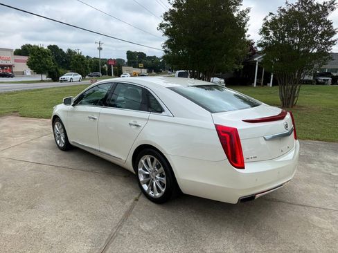 Used 2013 Cadillac XTS Luxury w/ Driver Awareness Package FWD image 2