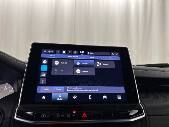 Used 2025 Jeep Compass Latitude w/ Convenience Group AWD/4WD image 13