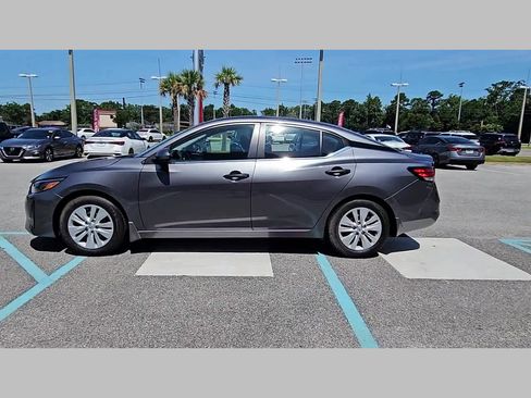 Used 2025 Nissan Sentra S image 26
