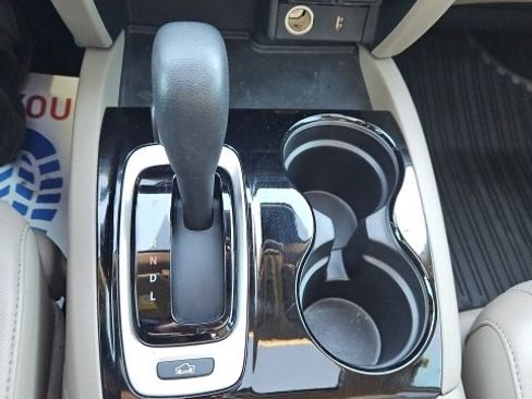 Used 2018 Honda Ridgeline RTL-E image 18