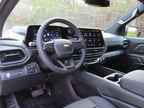 New 2026 Chevrolet Silverado EV W/T AWD/4WD image 16