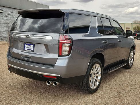 Used 2021 Chevrolet Tahoe Premier w/ Premium Package image 3