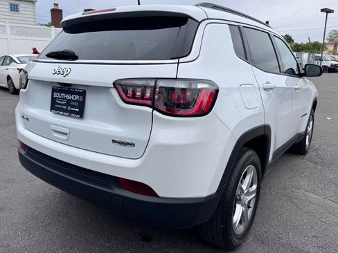 Used 2023 Jeep Compass Latitude w/ Sun and Sound Group AWD/4WD image 7