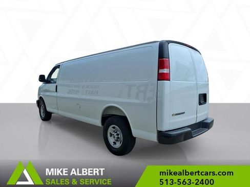 Used 2025 Chevrolet Express 2500 Extended w/ Driver Convenience Package RWD image 5