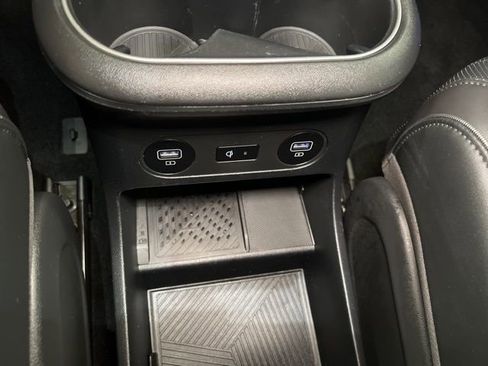 Used 2024 Hyundai Ioniq 5 Limited image 32