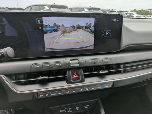 Certified 2025 Kia K4 FWD image 23