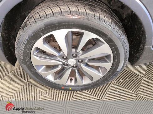 Used 2018 Buick Encore Preferred image 42