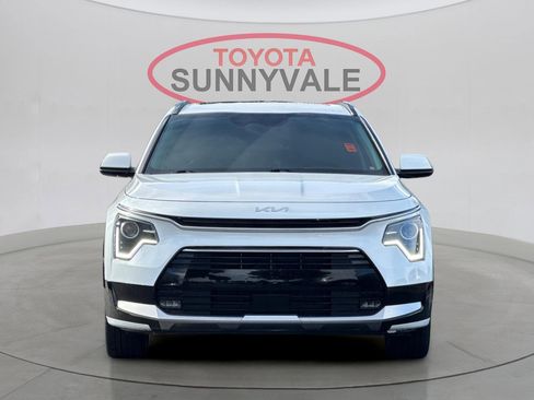 Used 2023 Kia Niro EX Touring image 11
